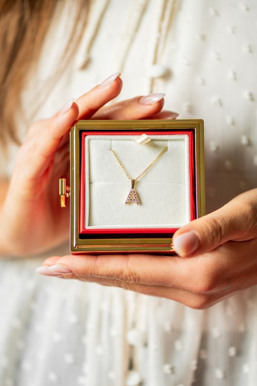 GRAV Letter Élise Arany 14K Nyaklánc